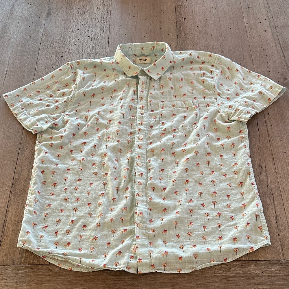 Marine Layer Men’s Aqua Palm Button Down Short Sleeve Shirt